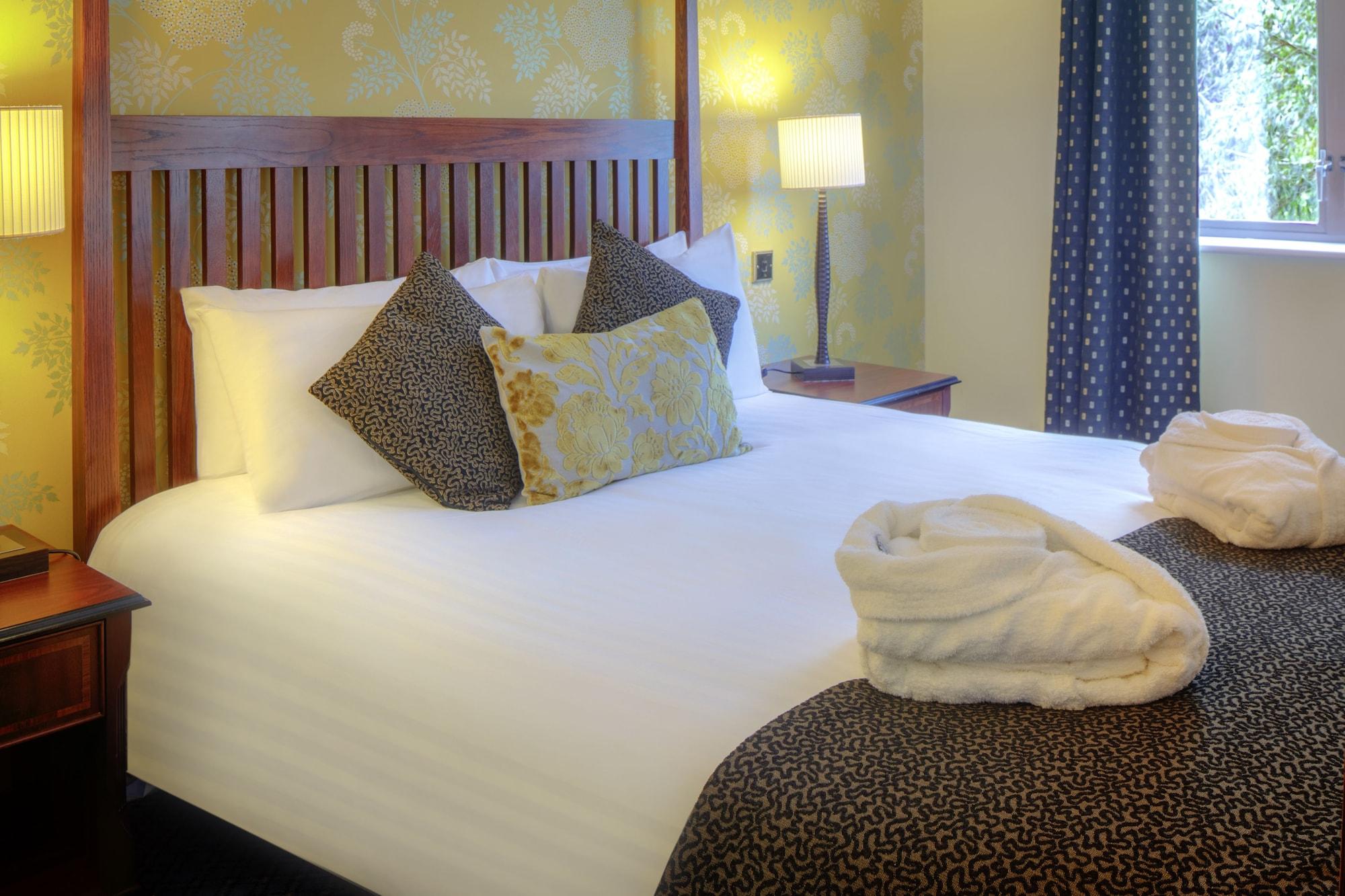 Oxford Witney Hotel Exterior foto